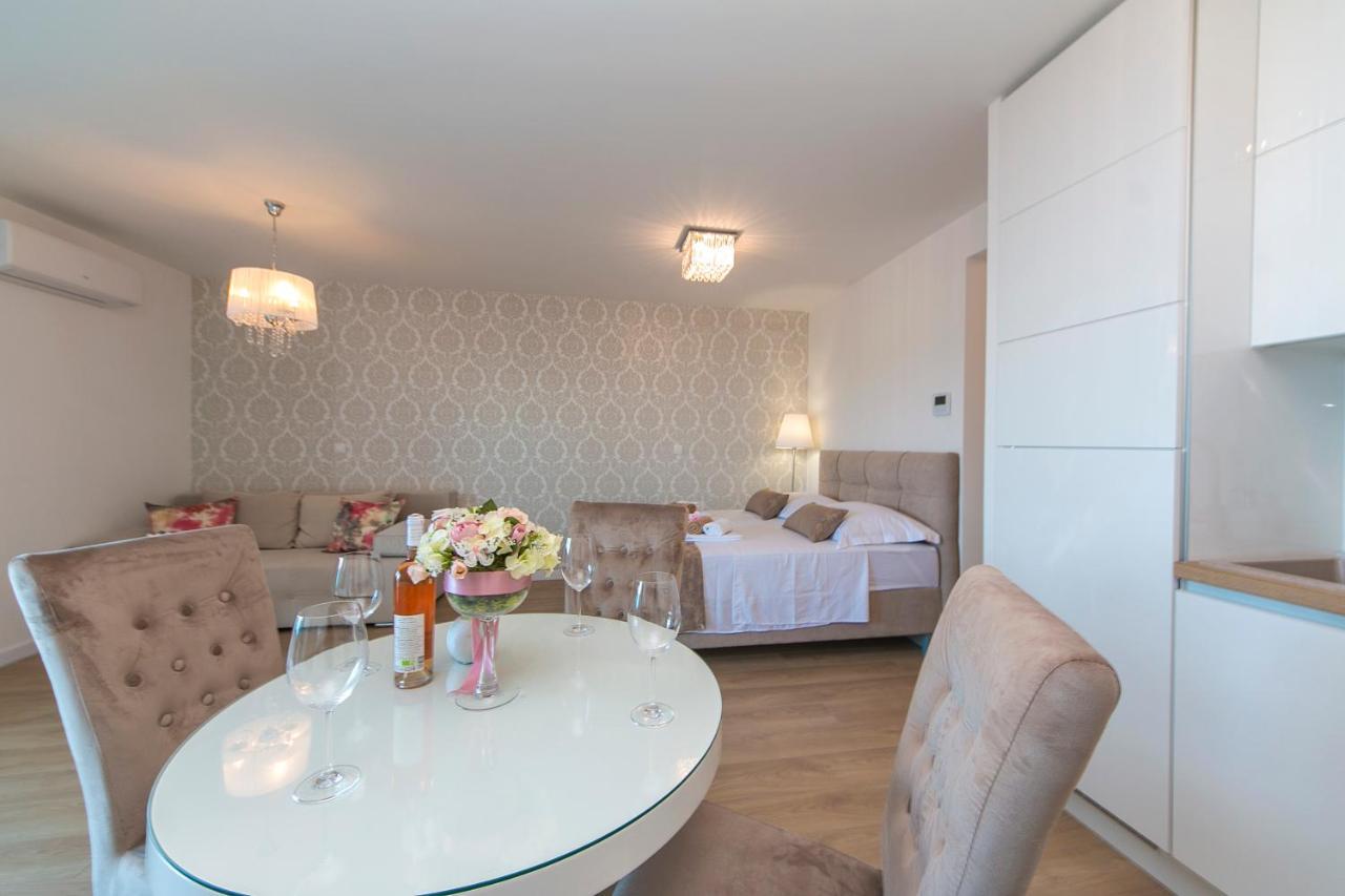 מאקרסקה Apartman Sunshine מראה חיצוני תמונה